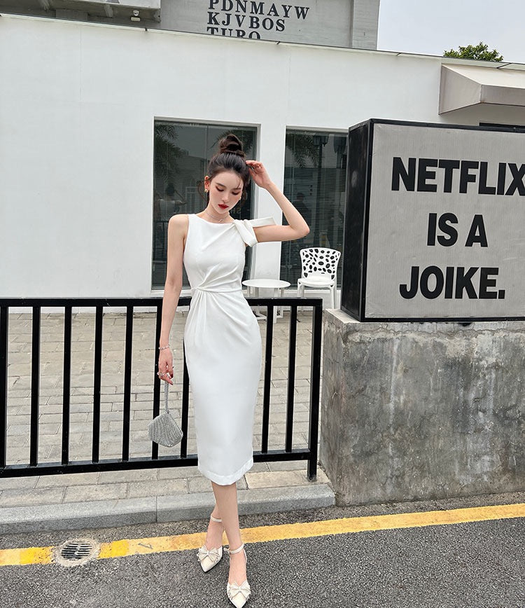 White sleeveless dress