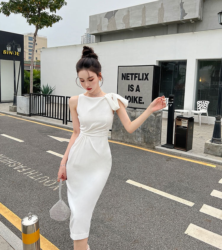 White sleeveless dress