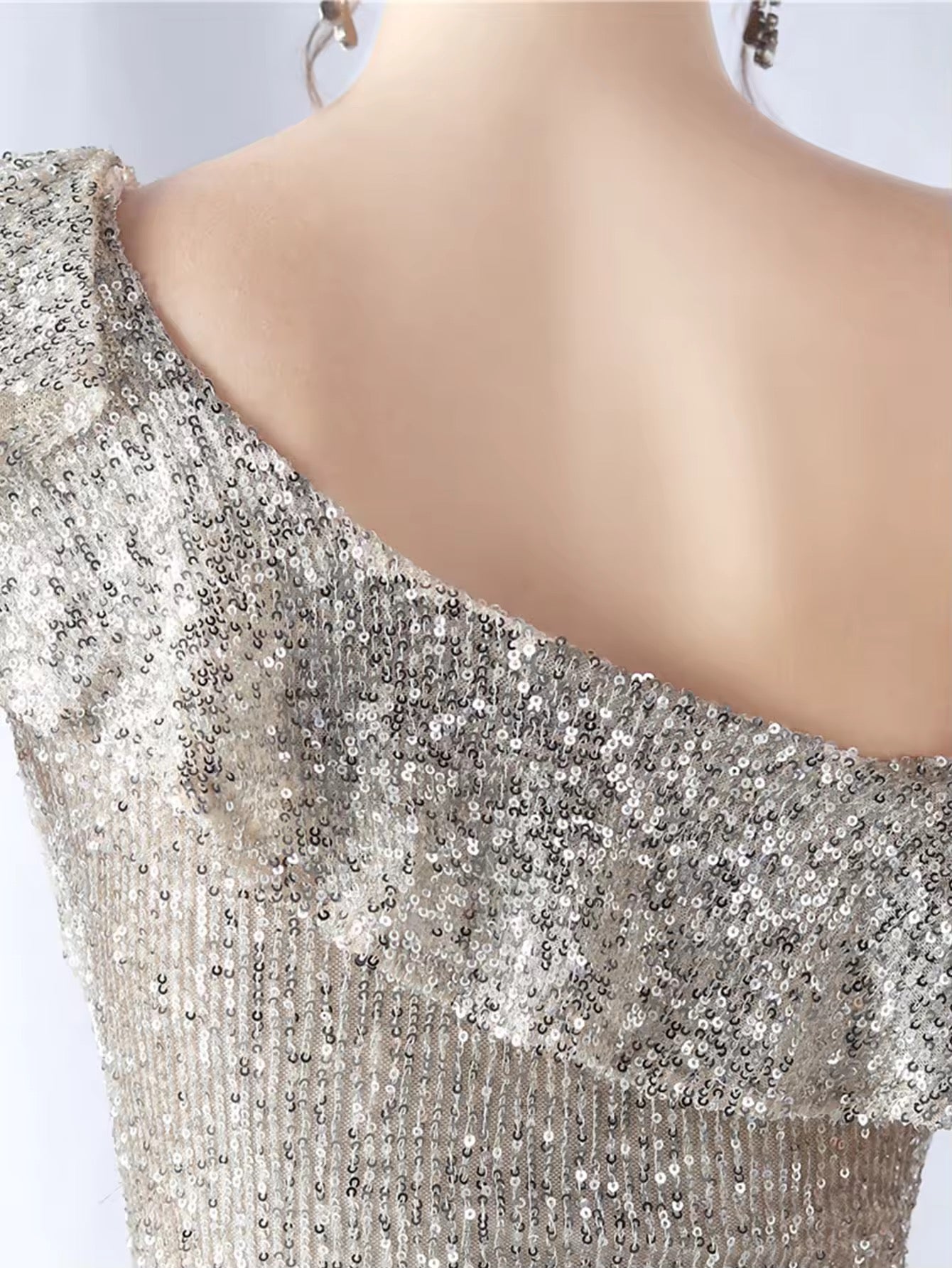 Ruffle sequins dress
